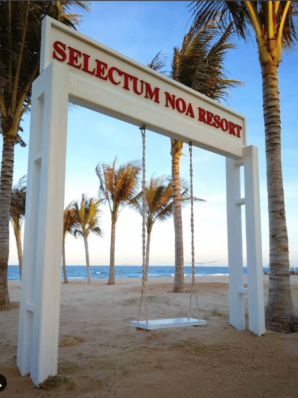 Khu bãi biển tại Selectum Noa Cam Ranh.